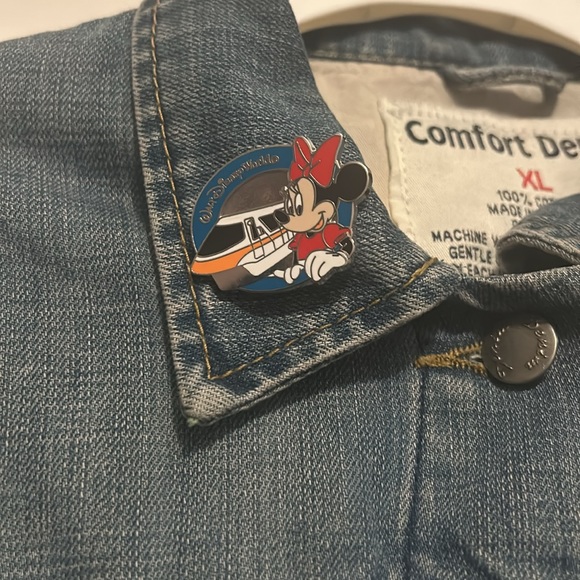 DISNEY DIY PATCHED JEAN JACKET - Picture 2 of 5